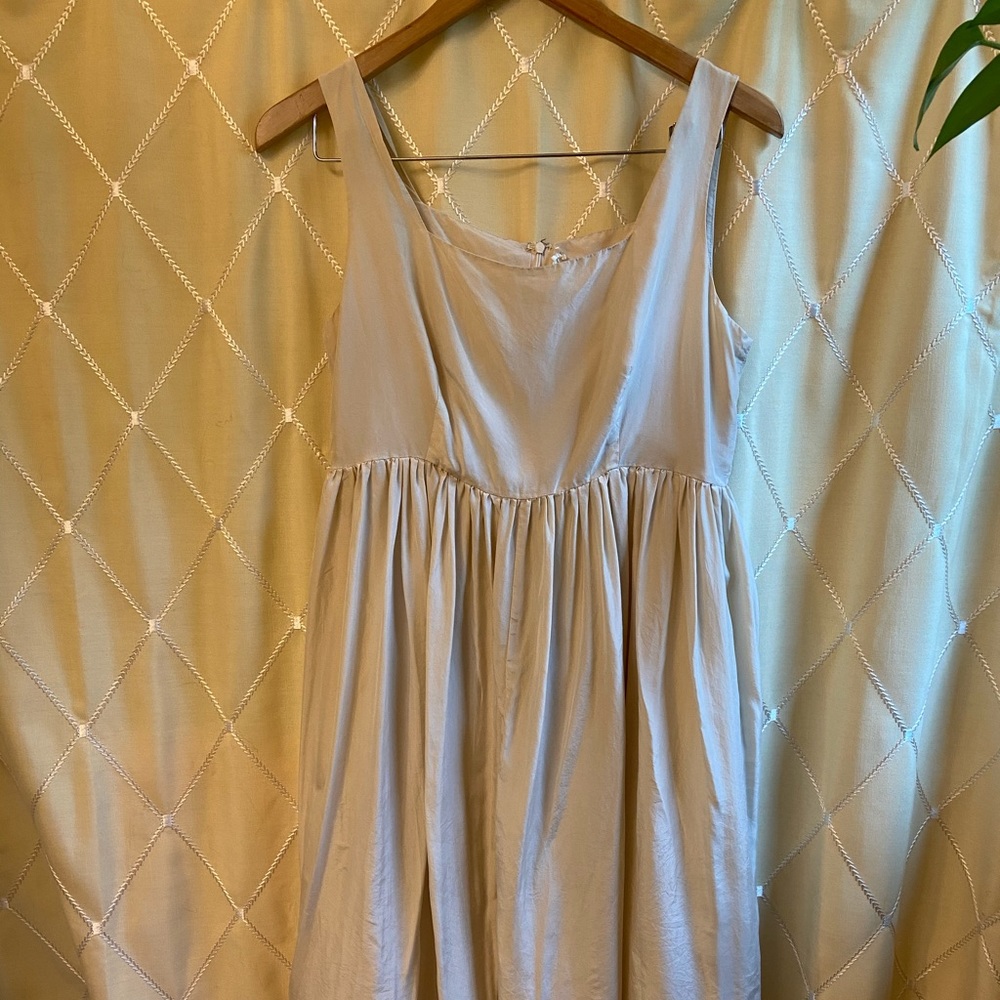 Silk empire dress - Picture 2 of 3